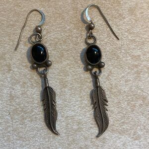 VTG Navajo NAKAI Earrings Ornate‎ Solid 925 Sterling Silver ONYX Feather Dangle
